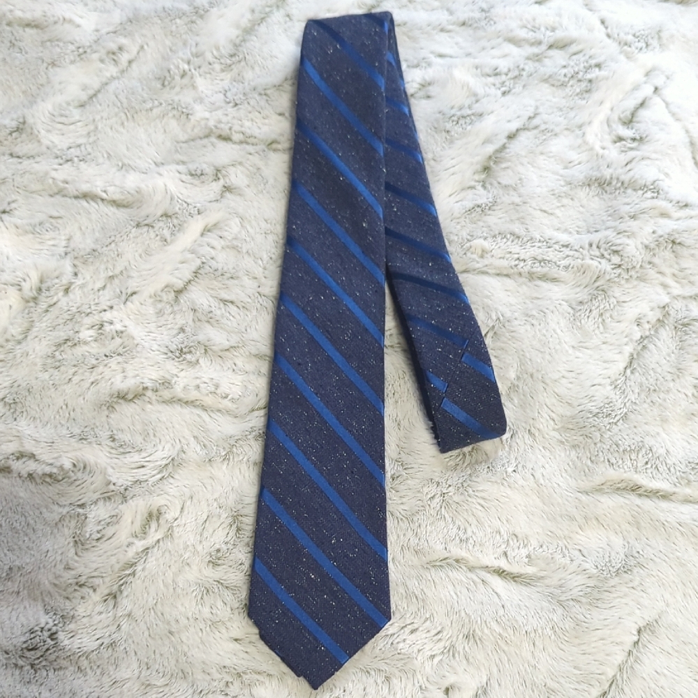 Express Necktie